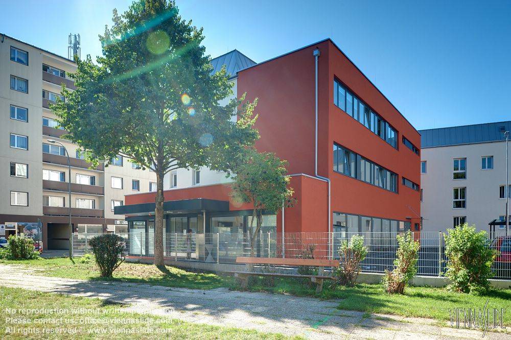 Viennaslide 04361111h jpg