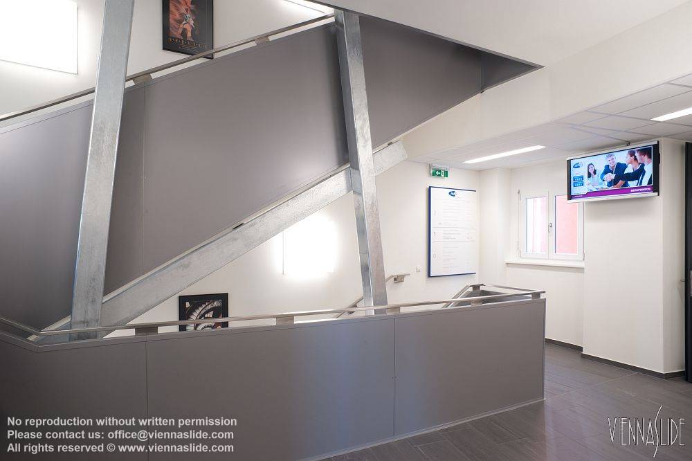 Viennaslide 04361155 jpg