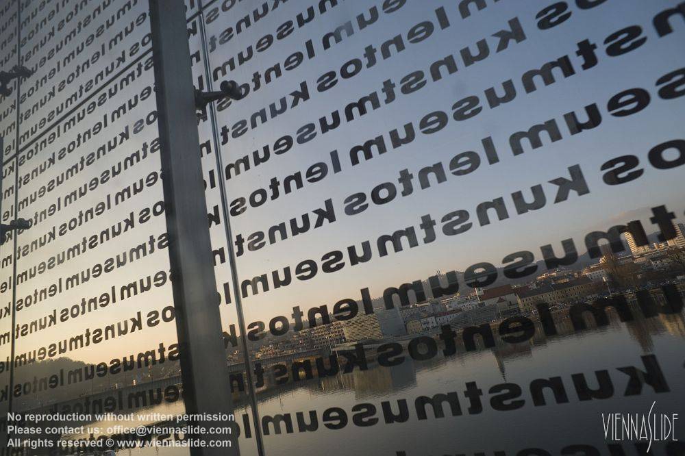 Viennaslide 04411403 jpg