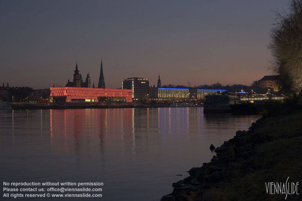 Viennaslide 04411407 jpg