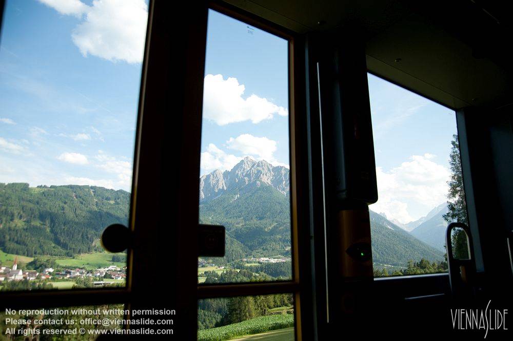 Viennaslide 04619913 jpg