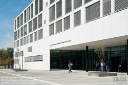 Viennaslide-04204604 Justizzentrum Korneuburg, Gerichtsgebäude; Das Justizzentrum Korneuburg ist ein Gerichts- und Gefängniskomplex in der niederösterreichischen Stadt Korneuburg. Seit dem Jahr 2012 befinden sich in zwei Gebäuden, die unterirdisch durch einen Gang miteinander verbunden sind, zum einen das Bezirks- und das Landesgericht mit zugehöriger Staatsanwaltschaft, zum anderen die Justizanstalt Korneuburg, ein Gerichtliches Gefangenenhaus.