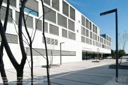 Viennaslide-04204609 Justizzentrum Korneuburg, Gerichtsgebäude; Das Justizzentrum Korneuburg ist ein Gerichts- und Gefängniskomplex in der niederösterreichischen Stadt Korneuburg. Seit dem Jahr 2012 befinden sich in zwei Gebäuden, die unterirdisch durch einen Gang miteinander verbunden sind, zum einen das Bezirks- und das Landesgericht mit zugehöriger Staatsanwaltschaft, zum anderen die Justizanstalt Korneuburg, ein Gerichtliches Gefangenenhaus.