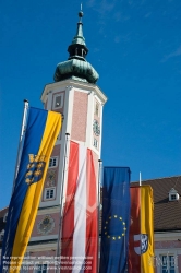 Viennaslide-04210113 Das Rathaus St. Pölten wurde 1503 von der Stadt gekauft und umgebaut. Es befindet sich in der Landeshauptstadt St. Pölten von Niederösterreich am Rathausplatz und beherbergt die Amtsräume des Bürgermeisters, des Stadtsenats sowie des Gemeinderates. Außerdem sind Teile des Magistrats im Gebäude untergebracht.