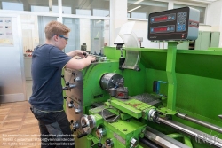 Viennaslide-04211827 Bundesschulzentrum St. Pölten, Facharbeiterausbildung