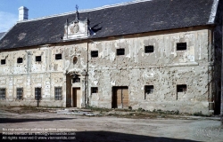 Viennaslide-04280103 Zistersdorf, Alter Schüttkasten (Getreidespeicher), historische Aufnahme, 1961