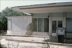 Viennaslide-04280127 Niederösterreich, aufgelassene Tankstelle