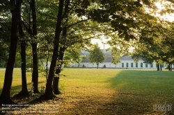 Viennaslide-04301219 Nach 1780 wurde unter Kaiser Joseph II., dem Sohn Maria Theresias, der ungefähr 250 ha große Schlosspark in einen englischen Landschaftsgarten umgestaltet.