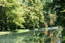 Viennaslide-04301240 Nach 1780 wurde unter Kaiser Joseph II., dem Sohn Maria Theresias, der ungefähr 250 ha große Schlosspark in einen englischen Landschaftsgarten umgestaltet.