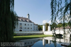 Viennaslide-04301502 Das Schloss Ebergassing steht als ehemalige Wasserburg im Osten der Gemeinde Ebergassing im Bezirk Bruck an der Leitha in Niederösterreich. Das Schloss steht unter Denkmalschutz.