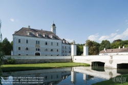 Viennaslide-04301503 Das Schloss Ebergassing steht als ehemalige Wasserburg im Osten der Gemeinde Ebergassing im Bezirk Bruck an der Leitha in Niederösterreich. Das Schloss steht unter Denkmalschutz.
