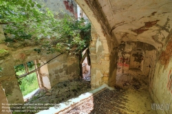 Viennaslide-04301957h Pottendorf, Schlossruine - Austria, Pottendorf, Ruin of old Moated Castle