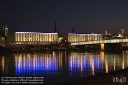 Viennaslide-04411107 Linz, Brückenkopfgebäude und Nibelungenbrücke. Die beiden neoklassizistische Monumentalbauten stammen aus der nationalsozialistischen Ära. Die Gebäude wurden ab 1940 durch Reichsbaurat Roderich Fick errichtet. Das verwendete Baumaterial stammte zumindest zum Teil aus den Steinbrüchen des KZ Mauthausen.