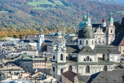 Viennaslide-04510812f Salzburg, Stadtpanorama, Universitätskirche im Vordergrund - Salzburg, Panoramic View