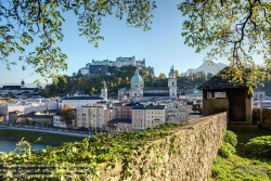 Viennaslide-04510822f Salzburg, Stadtpanorama vom Kapuzinerberg, vorne der Dom, im Hintergrund die Festung Hohensalzburg - Salzburg, Panoramic View with Dome and Hohensalzburg Castle in the Background