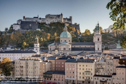 Viennaslide-04510823f Salzburg, Stadtpanorama vom Kapuzinerberg, vorne der Dom, im Hintergrund die Festung Hohensalzburg - Salzburg, Panoramic View with Dome and Hohensalzburg Castle in the Background