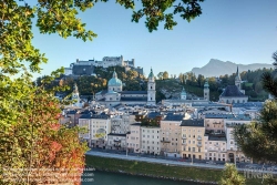 Viennaslide-04510827f Salzburg, Stadtpanorama vom Kapuzinerberg, im Hintergrund die Festung Hohensalzburg - Salzburg, Panoramic View with Hohensalzburg Castle in the Background