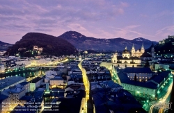 Viennaslide-04510920 Salzburg, Blick vom Mönchsberg auf das Stadtpanorama am Abend, im Hintergrund die Festung Hohensalzburg - Salzburg, Panoramic View from Mönchsberg at Evening Time, Hohensalzburg Castle in the Background