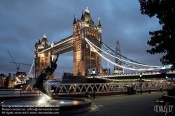 Viennaslide-05110204 London, Tower Bridge bei Nacht - London, Tower Bridge by Night