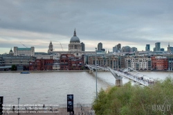 Viennaslide-05110501f London, St Pauls Cathedral, Millennium Bridge