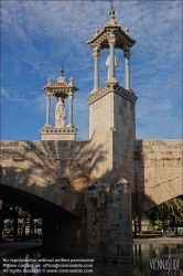 Viennaslide-05451102 Spanien, Valencia, Park im trockengelegten Flussbett des Turia, Pont de la Trinitat // Spain, Valencia, Garden in the bed of former River Turia, Pont de la Trinitat