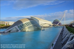 Viennaslide-05451710 Spanien, Valencia, Santiago Calatrava, Ciutat de les Arts i les Ciències, Stadt der Künste und Wissenschaften, l'Hemisfèric, Wissenschaftsmuseum, Agora und Pont de l'Assut de l'Or // Spain, Valencia, Santiago Calatrava, City of Arts an Sciences, Ciutat de les Arts i les Ciències, l'Hemisfèric, Science Museum, Agora and Pont de l'Assut de l'Or