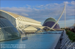 Viennaslide-05451712 Spanien, Valencia, Santiago Calatrava, Ciutat de les Arts i les Ciències, Stadt der Künste und Wissenschaften, l'Hemisfèric, Wissenschaftsmuseum, Agora und Pont de l'Assut de l'Or // Spain, Valencia, Santiago Calatrava, City of Arts an Sciences, Ciutat de les Arts i les Ciències, l'Hemisfèric, Science Museum, Agora and Pont de l'Assut de l'Or