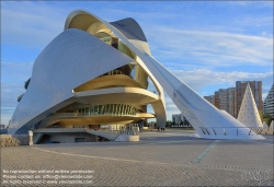 Viennaslide-05451740 Spanien, Valencia, Santiago Calatrava, Ciutat de les Arts i les Ciències, Stadt der Künste und Wissenschaften, Oper und Musiktheater, Palau de les Arts Reina Sofía, 2005 // Spain, Valencia, Santiago Calatrava, City of Arts an Sciences, Ciutat de les Arts i les Ciències, Opera and Music Theater, Palau de les Arts Reina Sofía, 2005