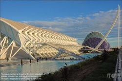 Viennaslide-05451786 Spanien, Valencia, Santiago Calatrava, Ciutat de les Arts i les Ciències, Stadt der Künste und Wissenschaften, Wissenschaftsmuseum, Museu de les Ciències Príncep Felip // Spain, Valencia, Santiago Calatrava, City of Arts an Sciences, Ciutat de les Arts i les Ciències, Science Museum, Museu de les Ciències Príncep Felip