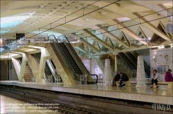 Viennaslide-05451963 Spanien, Valencia, U-Bahn-Station Alameda von Santiago Calatrava, 1995, Bahnsteigebene // Spain, Valencia, Metro Station Alameda by Santiago Calatrava, 1995, Platform Level