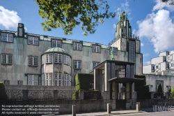 Viennaslide-05816112f Das Palais Stoclet ist eine von 1905 bis 1911 im Stil der Wiener Secession erbaute Villa in Woluwe-Saint-Pierre in der Region Brüssel-Hauptstadt. Architekt war Josef Hoffmann; von Gustav Klimt stammt der Stoclet-Fries.