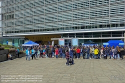 Viennaslide-05817113 Brüssel, Europaviertel, Europäische Kommission, Berlaymont-Gebäude
Das 1963 bis 1967 erbaute Berlaymont-Gebäude in Brüssel ist der Sitz der Europäischen Kommission. Es liegt am östlichen Rand der Stadt Brüssel an der rue de la Loi/Wetstraat.