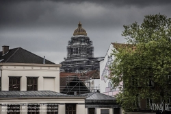 Viennaslide-05817701 Der Justizpalast von Brüssel (französisch Palais de Justice de Bruxelles, niederländisch Justitiepaleis van Brussel) ist das bedeutendste Gerichtsgebäude Belgiens. Es wurde zwischen 1866 und 1883 nach Plänen des Architekten Joseph Poelaert im Stil des Eklektizismus in der belgischen Hauptstadt Brüssel errichtet und war der größte Justizpalast des 19. Jahrhunderts.