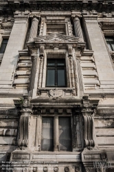 Viennaslide-05817706 Der Justizpalast von Brüssel (französisch Palais de Justice de Bruxelles, niederländisch Justitiepaleis van Brussel) ist das bedeutendste Gerichtsgebäude Belgiens. Es wurde zwischen 1866 und 1883 nach Plänen des Architekten Joseph Poelaert im Stil des Eklektizismus in der belgischen Hauptstadt Brüssel errichtet und war der größte Justizpalast des 19. Jahrhunderts.