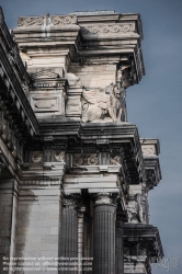 Viennaslide-05817717 Der Justizpalast von Brüssel (französisch Palais de Justice de Bruxelles, niederländisch Justitiepaleis van Brussel) ist das bedeutendste Gerichtsgebäude Belgiens. Es wurde zwischen 1866 und 1883 nach Plänen des Architekten Joseph Poelaert im Stil des Eklektizismus in der belgischen Hauptstadt Brüssel errichtet und war der größte Justizpalast des 19. Jahrhunderts.