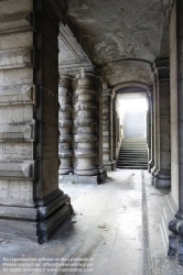 Viennaslide-05817720 Der Justizpalast von Brüssel (französisch Palais de Justice de Bruxelles, niederländisch Justitiepaleis van Brussel) ist das bedeutendste Gerichtsgebäude Belgiens. Es wurde zwischen 1866 und 1883 nach Plänen des Architekten Joseph Poelaert im Stil des Eklektizismus in der belgischen Hauptstadt Brüssel errichtet und war der größte Justizpalast des 19. Jahrhunderts.