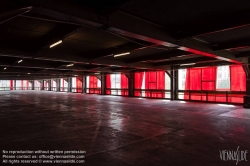 Viennaslide-05818404 Brüssel, Garage Citroen, Centre Georges Pompidou Kanal, provisorische Öffnung der Hallen zwischen2018 und Sommer 2019 vor dem Umbau zum multifunktionalen Kulturzentrum (geplant bis 2022)
