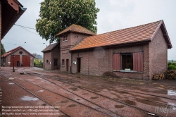 Viennaslide-05819906 Am 8. September 1887 wurde die mehrgleisige Nachbarschaftsbahnstrecke Schepdaal - Brüssel Ninoofsepoort in Betrieb genommen. Das Depot der Linie befindet sich in Schepdaal . Dieses Depot wurde ab dem 5. Mai 1962 als Nationalmuseum für die Nachbarschaftsbahnen genutzt. Bis 1968 diente das Depot noch als Straßenbahndepot für die Strecke Brüssel - Ninove (Linie Ni). Diese Straßenbahnlinie wurde am 21. Februar 1970 eingestellt.
1993 wurde das gesamte Gelände (Bahnhofsgebäude und Schuppen) geschützt. Das Museum wurde von Freiwilligen verwaltet und 1999 wegen Renovierungsarbeiten geschlossen. Zehn Jahre später, am 1. Juli 2009, wurde das Museum von der gemeinnützigen Organisation 