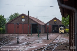 Viennaslide-05819908 Am 8. September 1887 wurde die mehrgleisige Nachbarschaftsbahnstrecke Schepdaal - Brüssel Ninoofsepoort in Betrieb genommen. Das Depot der Linie befindet sich in Schepdaal . Dieses Depot wurde ab dem 5. Mai 1962 als Nationalmuseum für die Nachbarschaftsbahnen genutzt. Bis 1968 diente das Depot noch als Straßenbahndepot für die Strecke Brüssel - Ninove (Linie Ni). Diese Straßenbahnlinie wurde am 21. Februar 1970 eingestellt.
1993 wurde das gesamte Gelände (Bahnhofsgebäude und Schuppen) geschützt. Das Museum wurde von Freiwilligen verwaltet und 1999 wegen Renovierungsarbeiten geschlossen. Zehn Jahre später, am 1. Juli 2009, wurde das Museum von der gemeinnützigen Organisation 