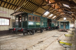 Viennaslide-05819924 Am 8. September 1887 wurde die mehrgleisige Nachbarschaftsbahnstrecke Schepdaal - Brüssel Ninoofsepoort in Betrieb genommen. Das Depot der Linie befindet sich in Schepdaal . Dieses Depot wurde ab dem 5. Mai 1962 als Nationalmuseum für die Nachbarschaftsbahnen genutzt. Bis 1968 diente das Depot noch als Straßenbahndepot für die Strecke Brüssel - Ninove (Linie Ni). Diese Straßenbahnlinie wurde am 21. Februar 1970 eingestellt.
1993 wurde das gesamte Gelände (Bahnhofsgebäude und Schuppen) geschützt. Das Museum wurde von Freiwilligen verwaltet und 1999 wegen Renovierungsarbeiten geschlossen. Zehn Jahre später, am 1. Juli 2009, wurde das Museum von der gemeinnützigen Organisation 