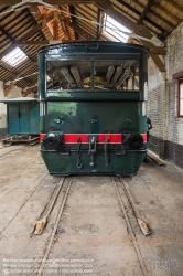 Viennaslide-05819927 Am 8. September 1887 wurde die mehrgleisige Nachbarschaftsbahnstrecke Schepdaal - Brüssel Ninoofsepoort in Betrieb genommen. Das Depot der Linie befindet sich in Schepdaal . Dieses Depot wurde ab dem 5. Mai 1962 als Nationalmuseum für die Nachbarschaftsbahnen genutzt. Bis 1968 diente das Depot noch als Straßenbahndepot für die Strecke Brüssel - Ninove (Linie Ni). Diese Straßenbahnlinie wurde am 21. Februar 1970 eingestellt.
1993 wurde das gesamte Gelände (Bahnhofsgebäude und Schuppen) geschützt. Das Museum wurde von Freiwilligen verwaltet und 1999 wegen Renovierungsarbeiten geschlossen. Zehn Jahre später, am 1. Juli 2009, wurde das Museum von der gemeinnützigen Organisation 