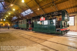 Viennaslide-05819931 Am 8. September 1887 wurde die mehrgleisige Nachbarschaftsbahnstrecke Schepdaal - Brüssel Ninoofsepoort in Betrieb genommen. Das Depot der Linie befindet sich in Schepdaal . Dieses Depot wurde ab dem 5. Mai 1962 als Nationalmuseum für die Nachbarschaftsbahnen genutzt. Bis 1968 diente das Depot noch als Straßenbahndepot für die Strecke Brüssel - Ninove (Linie Ni). Diese Straßenbahnlinie wurde am 21. Februar 1970 eingestellt.
1993 wurde das gesamte Gelände (Bahnhofsgebäude und Schuppen) geschützt. Das Museum wurde von Freiwilligen verwaltet und 1999 wegen Renovierungsarbeiten geschlossen. Zehn Jahre später, am 1. Juli 2009, wurde das Museum von der gemeinnützigen Organisation 