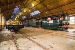 Viennaslide-05819932 Am 8. September 1887 wurde die mehrgleisige Nachbarschaftsbahnstrecke Schepdaal - Brüssel Ninoofsepoort in Betrieb genommen. Das Depot der Linie befindet sich in Schepdaal . Dieses Depot wurde ab dem 5. Mai 1962 als Nationalmuseum für die Nachbarschaftsbahnen genutzt. Bis 1968 diente das Depot noch als Straßenbahndepot für die Strecke Brüssel - Ninove (Linie Ni). Diese Straßenbahnlinie wurde am 21. Februar 1970 eingestellt.
1993 wurde das gesamte Gelände (Bahnhofsgebäude und Schuppen) geschützt. Das Museum wurde von Freiwilligen verwaltet und 1999 wegen Renovierungsarbeiten geschlossen. Zehn Jahre später, am 1. Juli 2009, wurde das Museum von der gemeinnützigen Organisation 