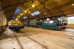 Viennaslide-05819937 Am 8. September 1887 wurde die mehrgleisige Nachbarschaftsbahnstrecke Schepdaal - Brüssel Ninoofsepoort in Betrieb genommen. Das Depot der Linie befindet sich in Schepdaal . Dieses Depot wurde ab dem 5. Mai 1962 als Nationalmuseum für die Nachbarschaftsbahnen genutzt. Bis 1968 diente das Depot noch als Straßenbahndepot für die Strecke Brüssel - Ninove (Linie Ni). Diese Straßenbahnlinie wurde am 21. Februar 1970 eingestellt.
1993 wurde das gesamte Gelände (Bahnhofsgebäude und Schuppen) geschützt. Das Museum wurde von Freiwilligen verwaltet und 1999 wegen Renovierungsarbeiten geschlossen. Zehn Jahre später, am 1. Juli 2009, wurde das Museum von der gemeinnützigen Organisation 