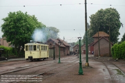 Viennaslide-05819948 Am 8. September 1887 wurde die mehrgleisige Nachbarschaftsbahnstrecke Schepdaal - Brüssel Ninoofsepoort in Betrieb genommen. Das Depot der Linie befindet sich in Schepdaal . Dieses Depot wurde ab dem 5. Mai 1962 als Nationalmuseum für die Nachbarschaftsbahnen genutzt. Bis 1968 diente das Depot noch als Straßenbahndepot für die Strecke Brüssel - Ninove (Linie Ni). Diese Straßenbahnlinie wurde am 21. Februar 1970 eingestellt.
1993 wurde das gesamte Gelände (Bahnhofsgebäude und Schuppen) geschützt. Das Museum wurde von Freiwilligen verwaltet und 1999 wegen Renovierungsarbeiten geschlossen. Zehn Jahre später, am 1. Juli 2009, wurde das Museum von der gemeinnützigen Organisation 