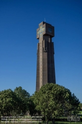 Viennaslide-05840104 The Yser Tower (Dutch: IJzertoren) is a memorial along the Belgian Yser river in Diksmuide. It's a peace monument and commemorates the soldiers killed on the Yser Front during World War I. It's also an important place within the Flemish Movement.