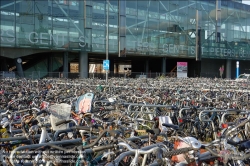 Viennaslide-05851990 Gent, Fahrradparkplatz am Bahnhof St-Pieters // Ghent, bicycle parking at St-Pieters Train Station