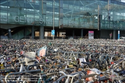 Viennaslide-05851990 Gent, Fahrradparkplatz am Bahnhof St-Pieters // Ghent, bicycle parking at St-Pieters Train Station