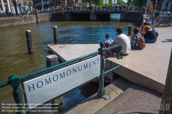 Viennaslide-05910278 Das Homomonument ist ein Denkmal im Zentrum von Amsterdam bei der Westerkerk am Westermarkt. Es wurde 1987 nach einem Entwurf der niederländischen Künstlerin Karin Daan (*1944) errichtet.