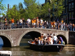 Viennaslide-05913013 Koninginnedag (deutsch Königinnentag) ist Nationalfeiertag in den Niederlanden, der jährlich am 30. April gefeiert wird. An diesem Tag feiern die Niederländer den Geburtstag ihrer Königin.